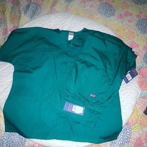 Cherokee hunter green scrubs NWT